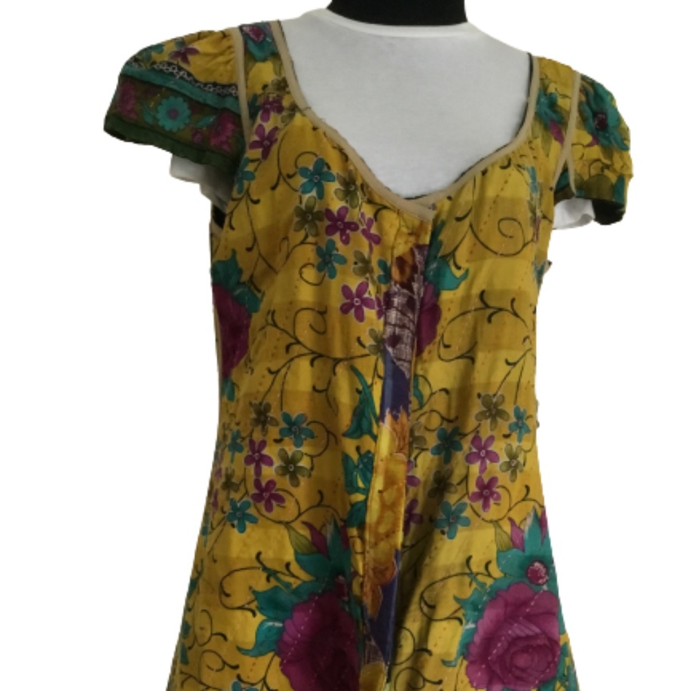 Sunbird Ethical-wear presents RUFFFLES. Fits S-M. Reversible. Mid length.